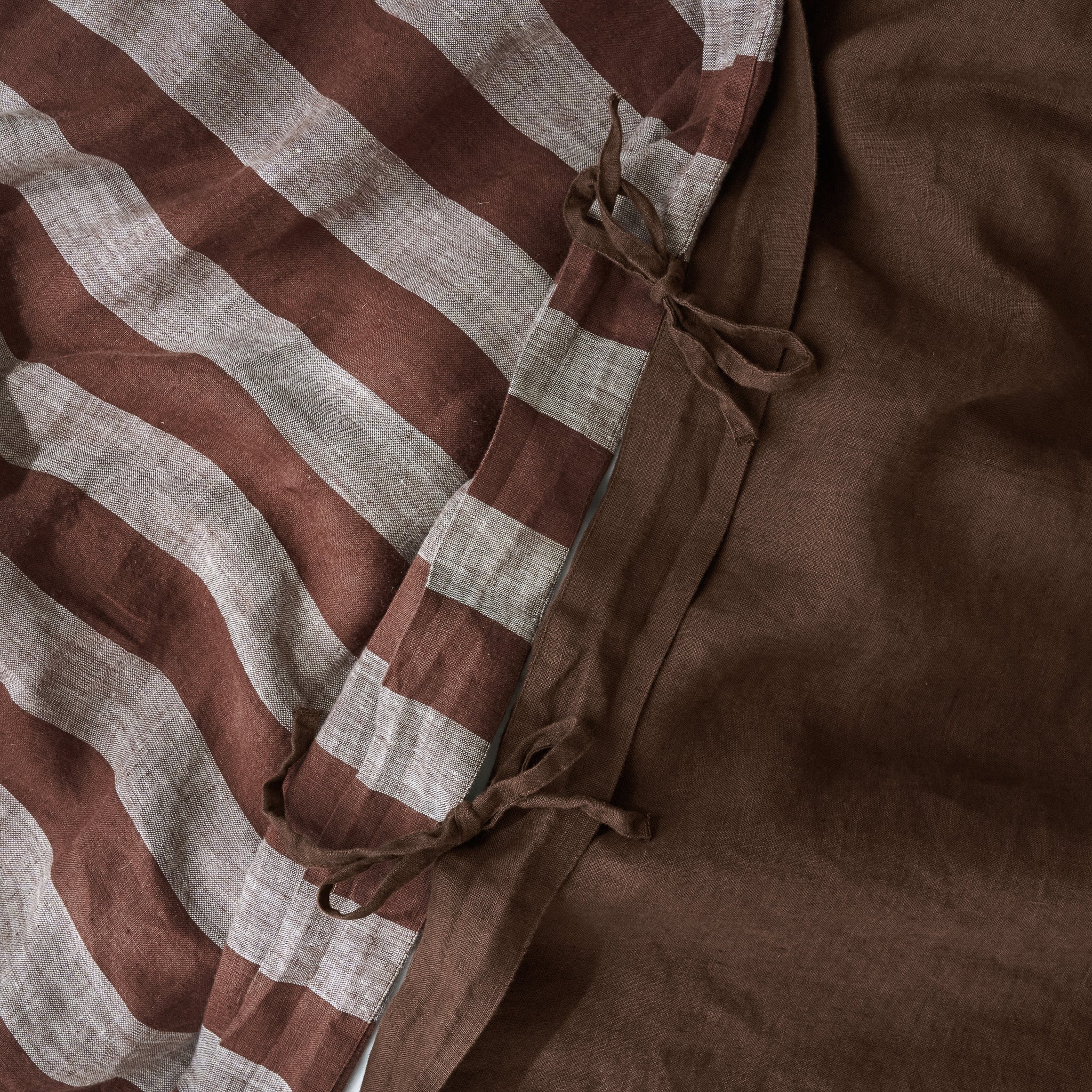 French Flax Linen Double Sided Quilt Cover Set in Chocolate/Chocolate Stripe - Image 10