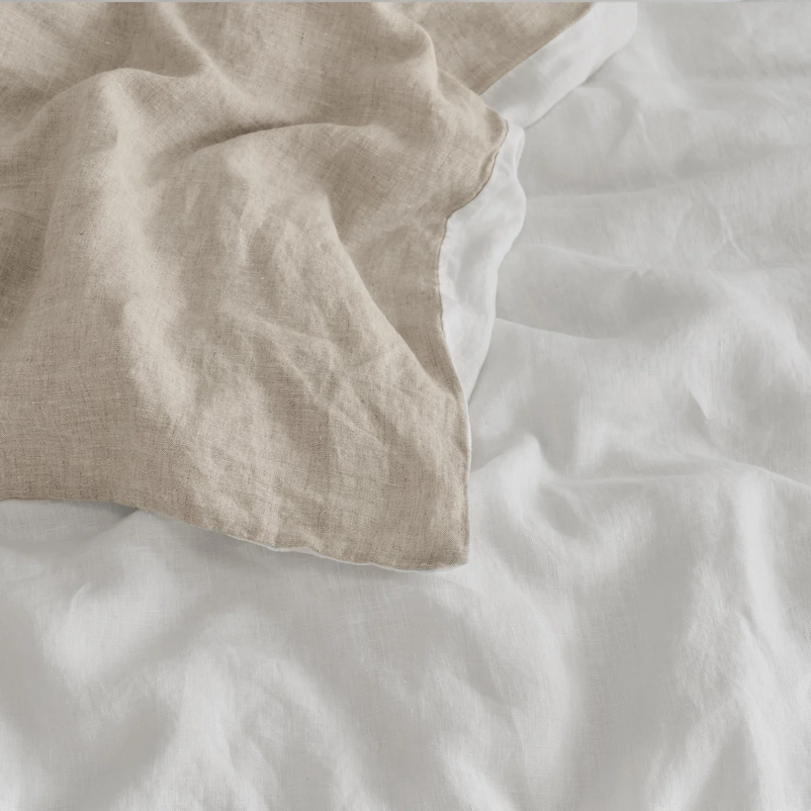 French Flax Linen Double Sided Quilt Cover Set in White/Natural - Image 11
