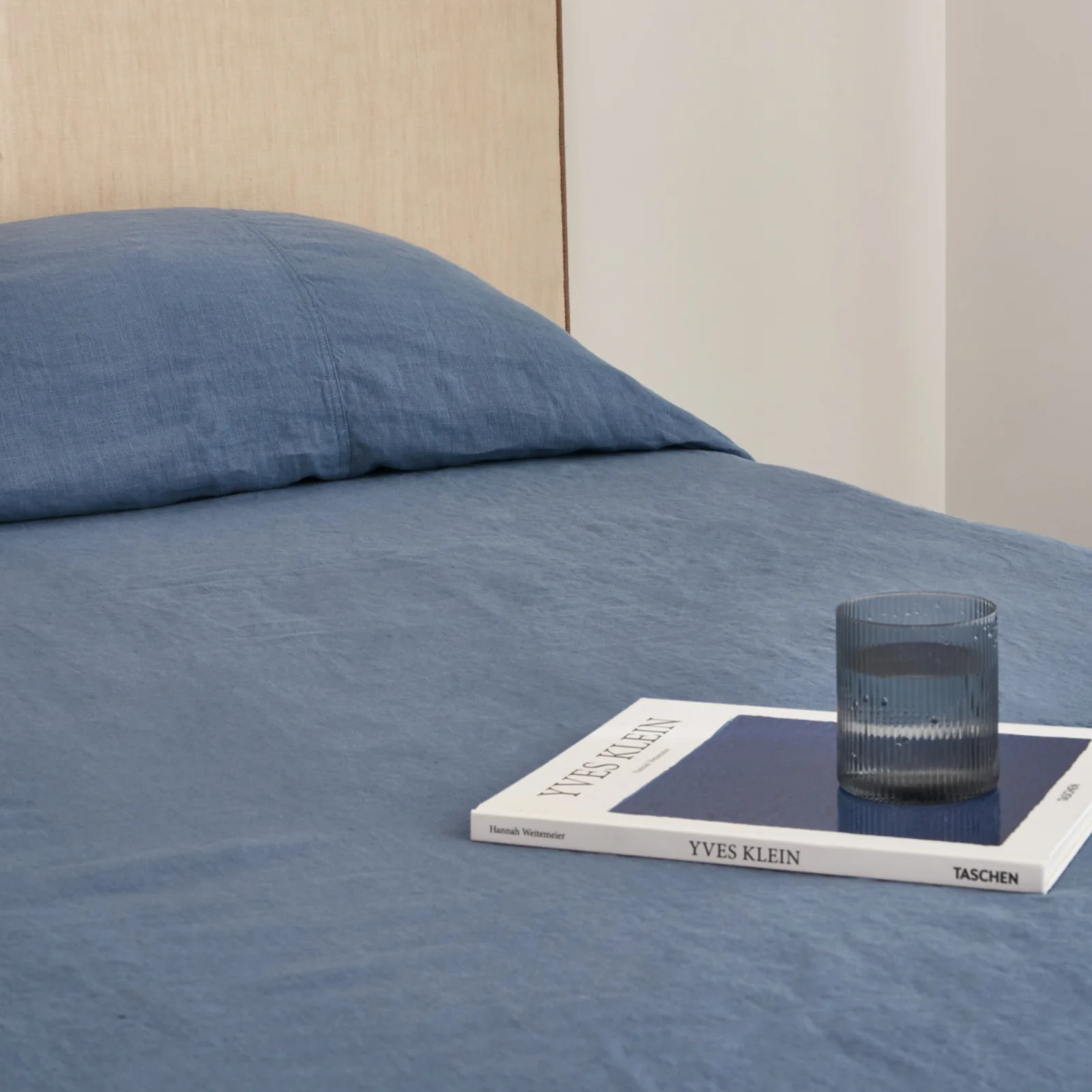 French Flax Linen Heavy Bed Cover in Ocean - Image 4