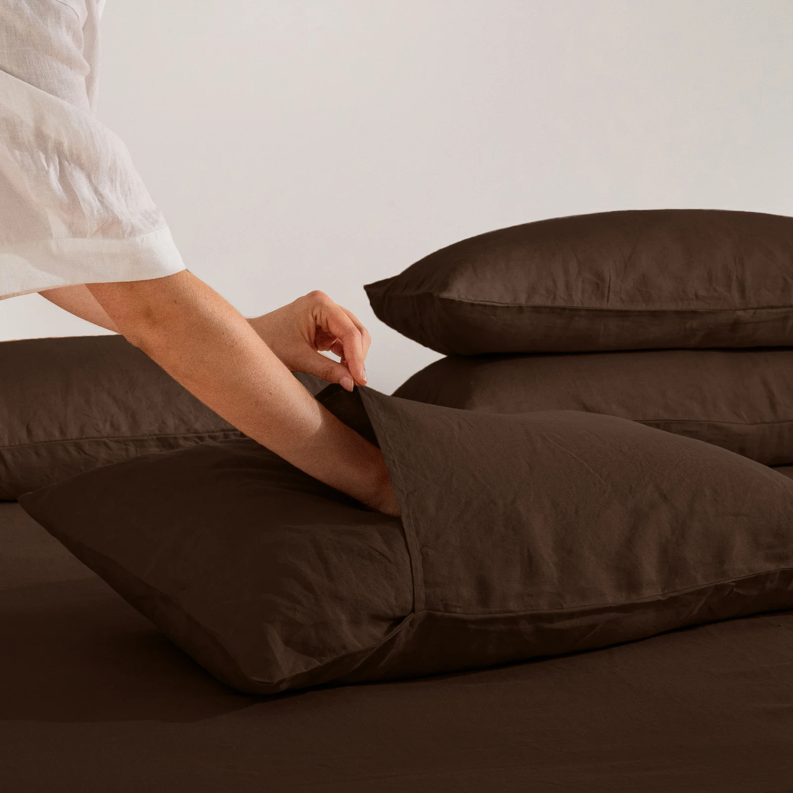 French Flax Linen Pillowcase Set in Chocolate - Image 4