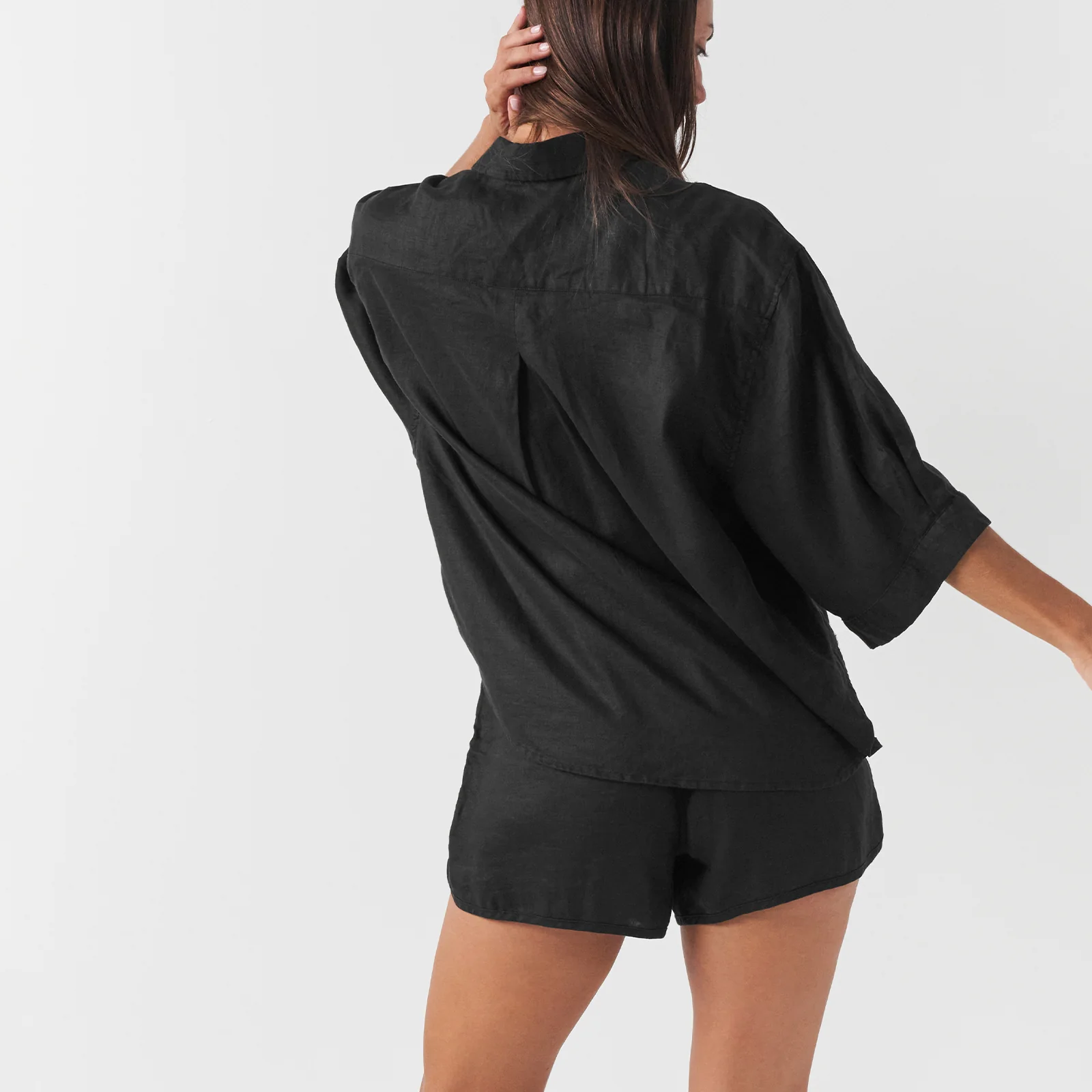 French Flax Linen Relaxed Short in Black - Image 2