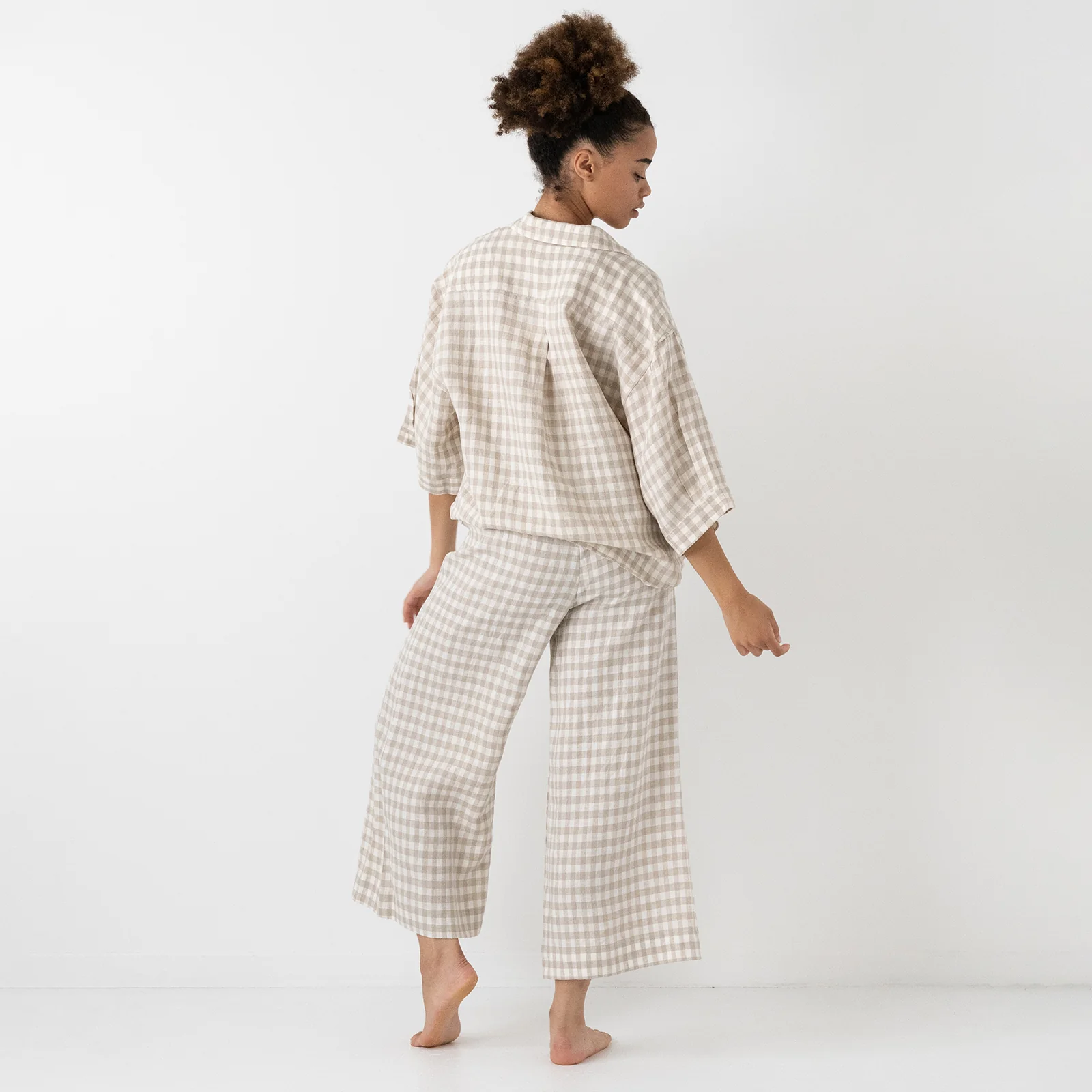 French Flax Linen Ruby Lounge Set in Beige Gingham - Image 3