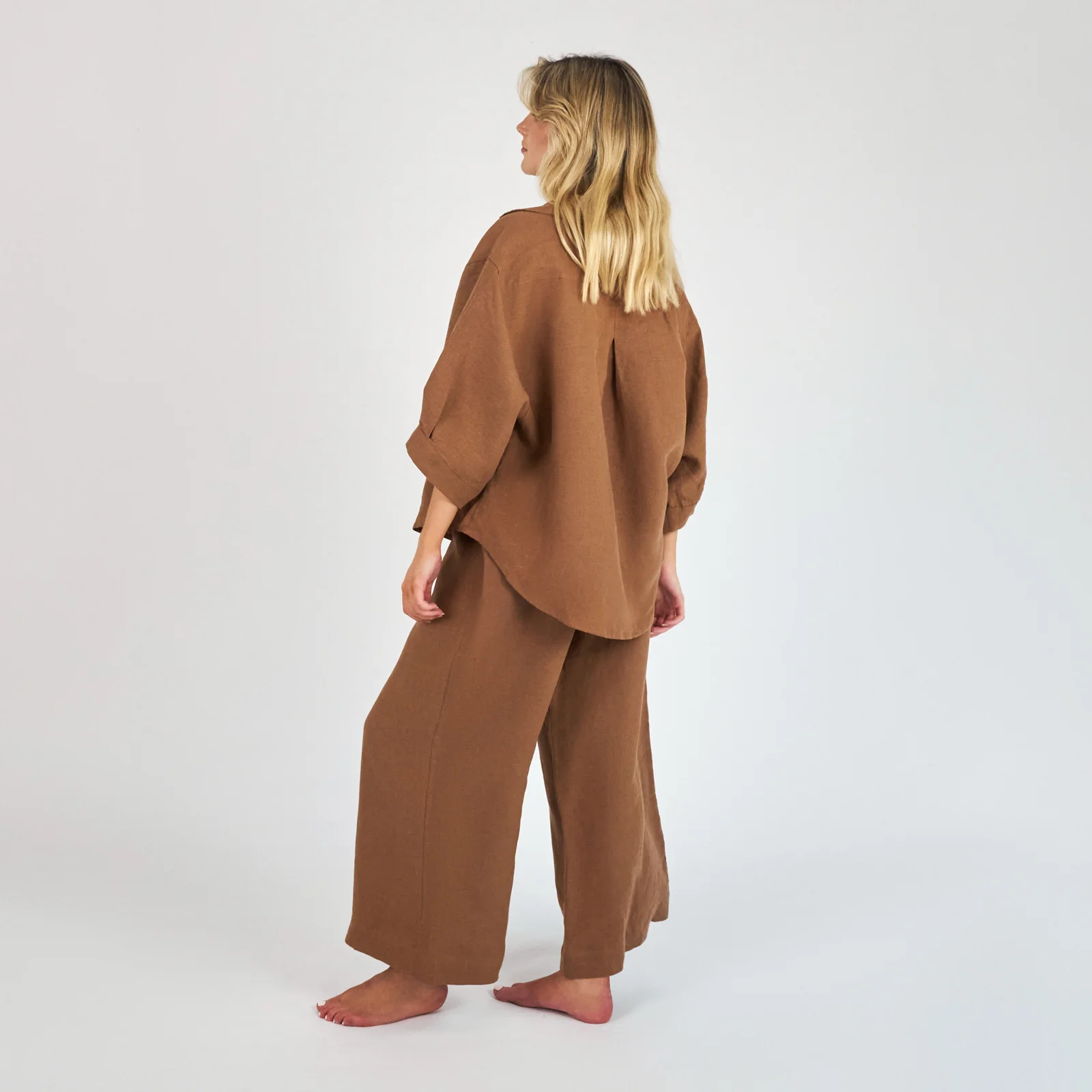 French Flax Linen Ruby Lounge Set in Hazelnut - Image 3