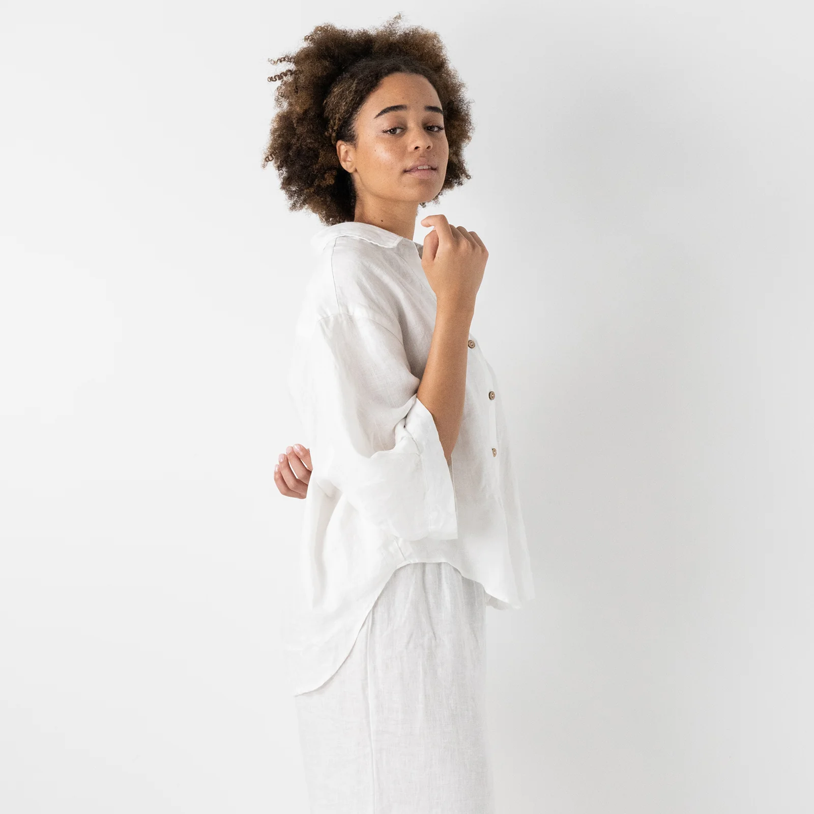 French Flax Linen Ruby Lounge Set in White - Image 4
