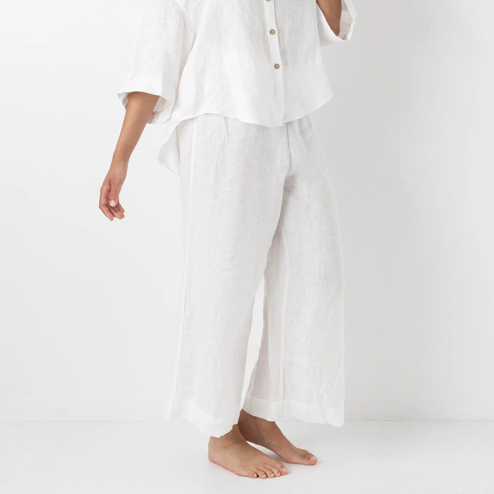 French Flax Linen Ruby Lounge Set in White - Image 6