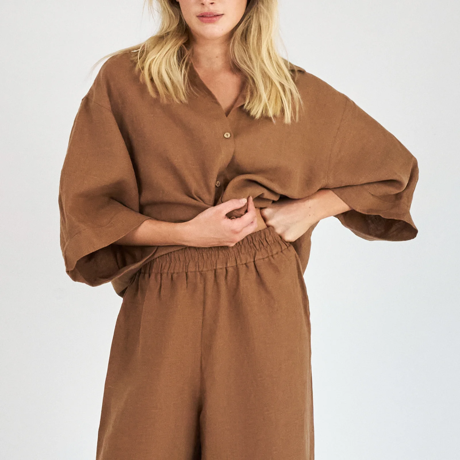 French Flax Linen Ruby Shirt in Hazelnut - Image 5