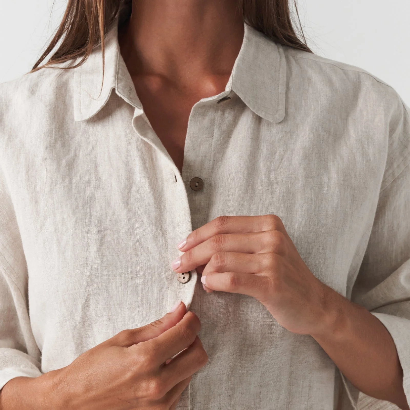French Flax Linen Ruby Shirt in Natural - Image 4