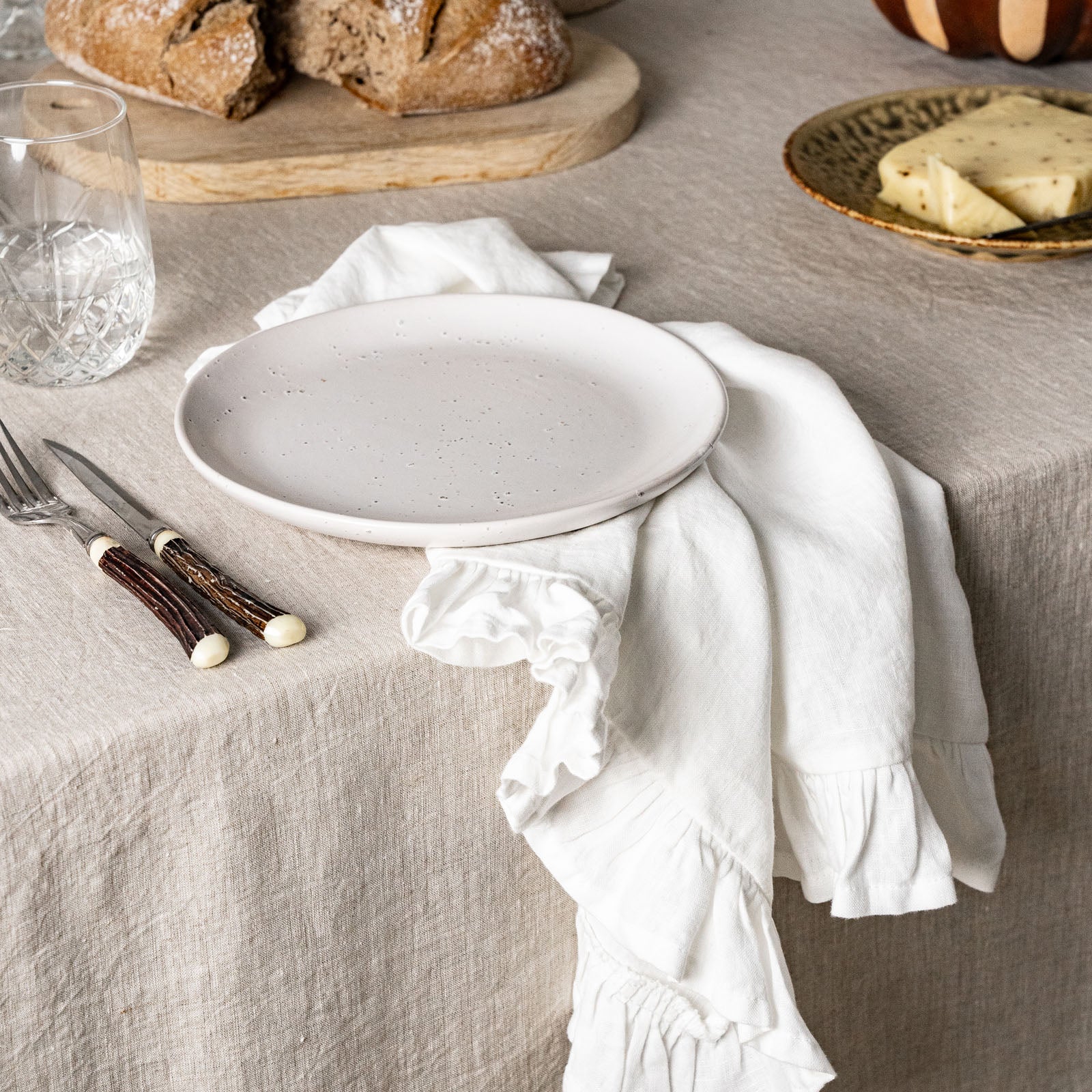 French Flax Linen Ruffles Napkins (Set Of 4) in White - Image 4